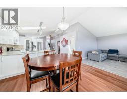 4pc Bathroom - 44 Canoe Square Sw, Airdrie, AB T4B2N5 Photo 13