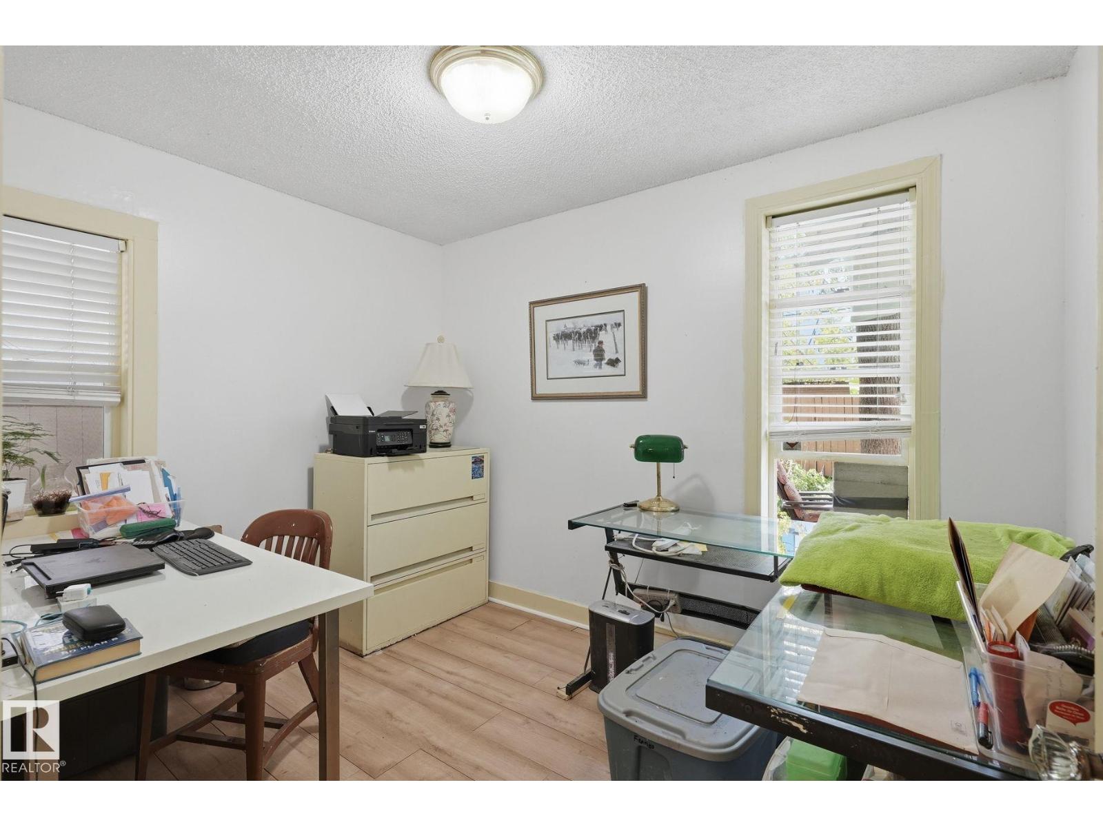 9628 100A ST NW - 11