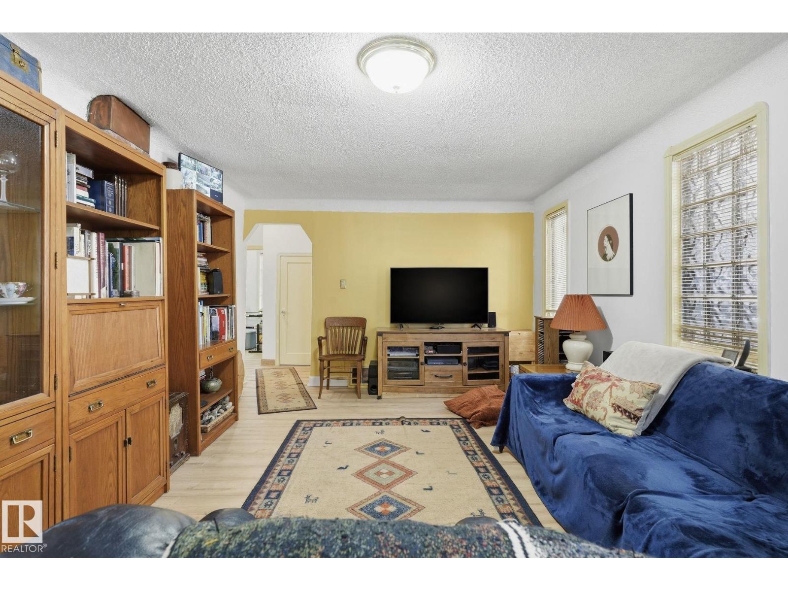 9628 100A ST NW - 5