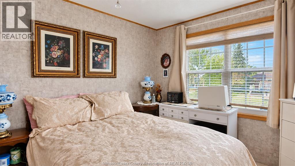 62 MALDEN HILL DRIVE - 13