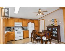 62 Malden Hill Drive, Amherstburg, ON N9V3E1 Photo 11