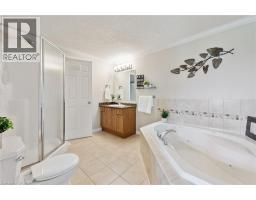 308 Parkvale Drive, Kitchener, ON N2R1Y7 Photo 27