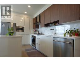 2401 7769 Park Crescent, Burnaby, BC V3N0J7 Photo 17