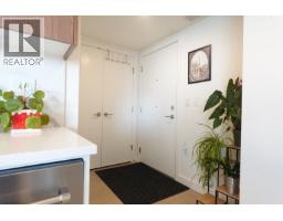 2401 7769 Park Crescent, Burnaby, BC V3N0J7 Photo 12