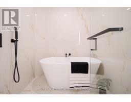 Upper - 40 Morningside Avenue, Toronto, ON M6S1C4 Photo 18