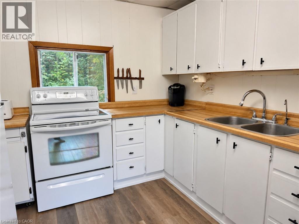 216 SMOOTH ROCK Road - 10