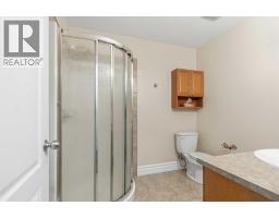 146 Maclaren Crescent, Fort Mcmurray, AB T9K1J8 Photo 33