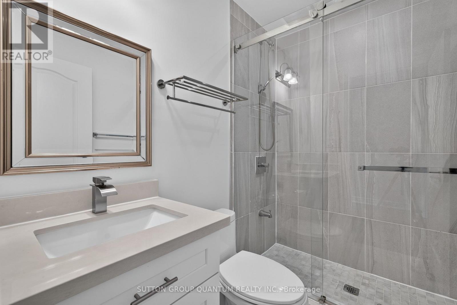 693 Greenwood Avenue, Toronto, ON photo 27