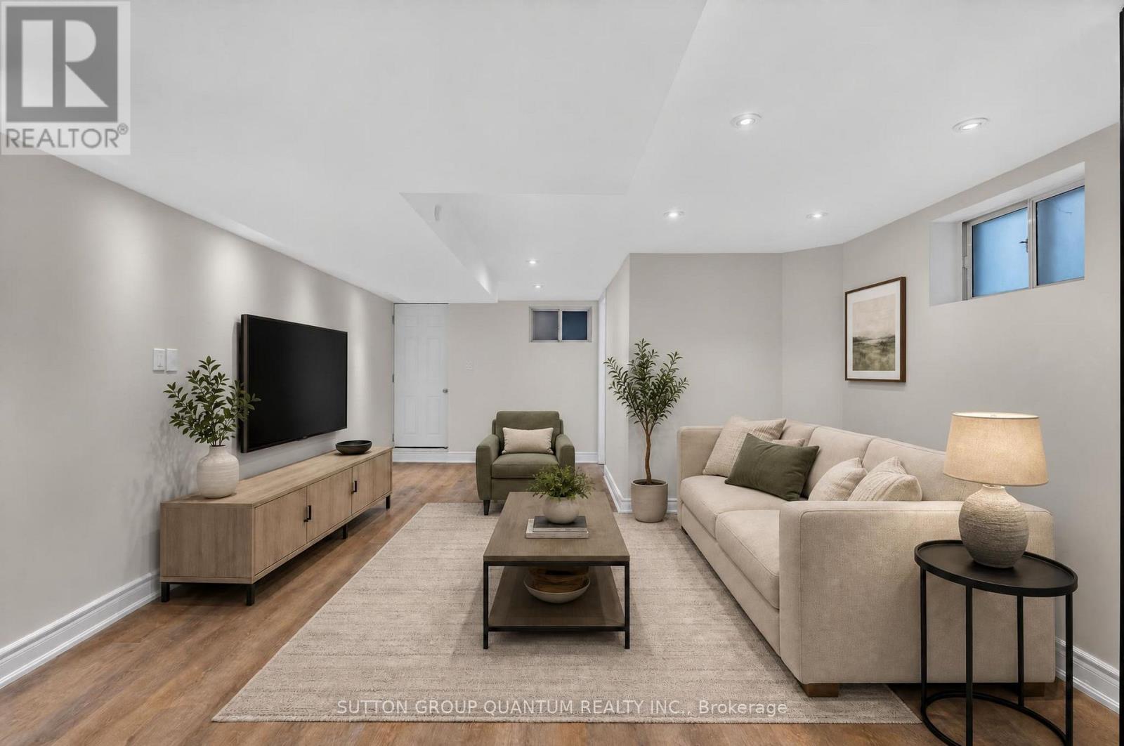 693 Greenwood Avenue, Toronto, ON photo 31