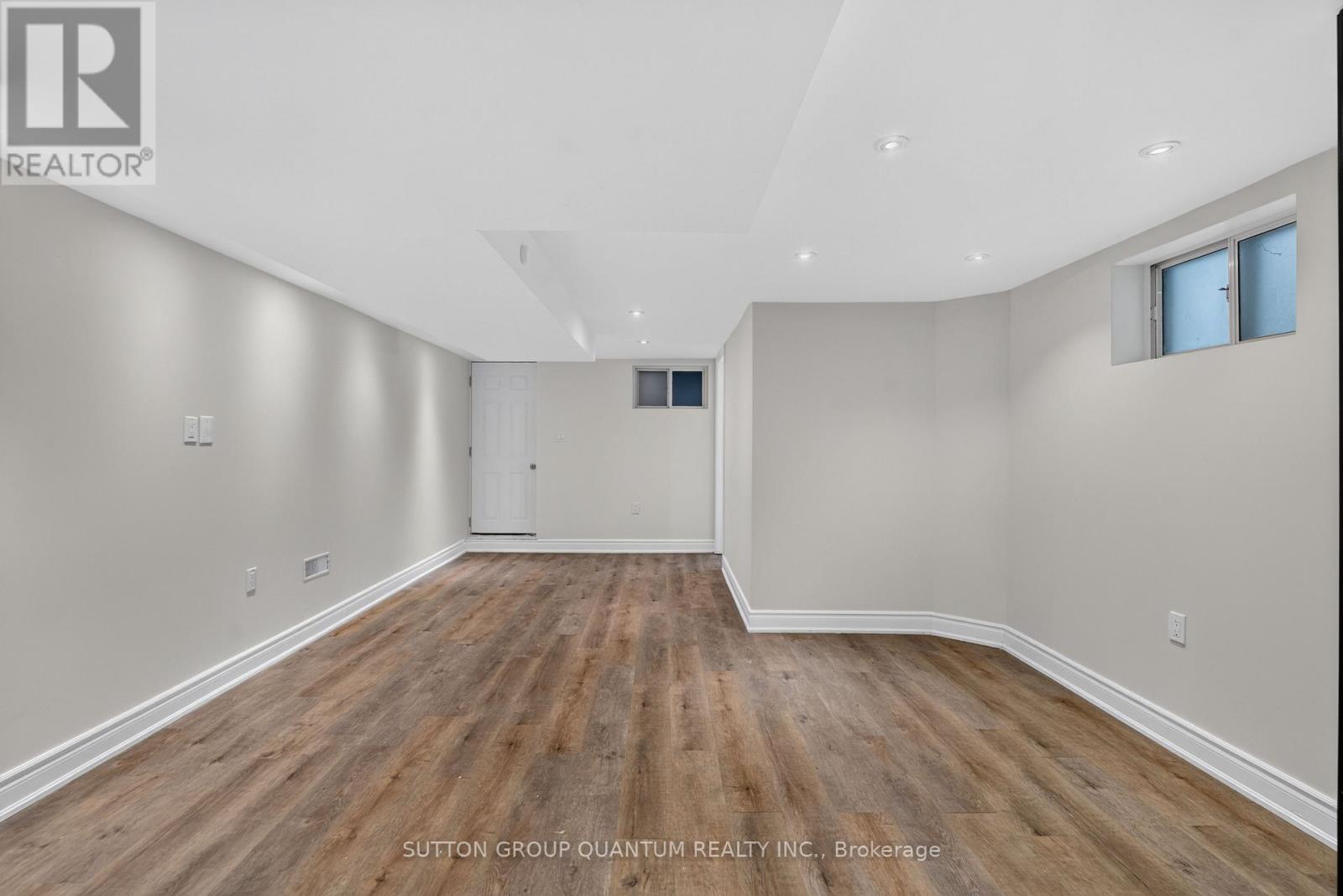693 Greenwood Avenue, Toronto, ON photo 32