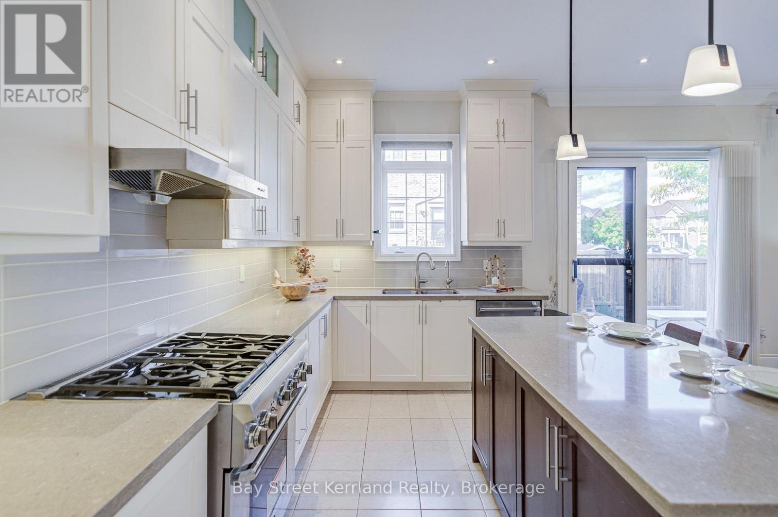 36 WILLOW HEIGHTS Boulevard, Markham, ON photo 17