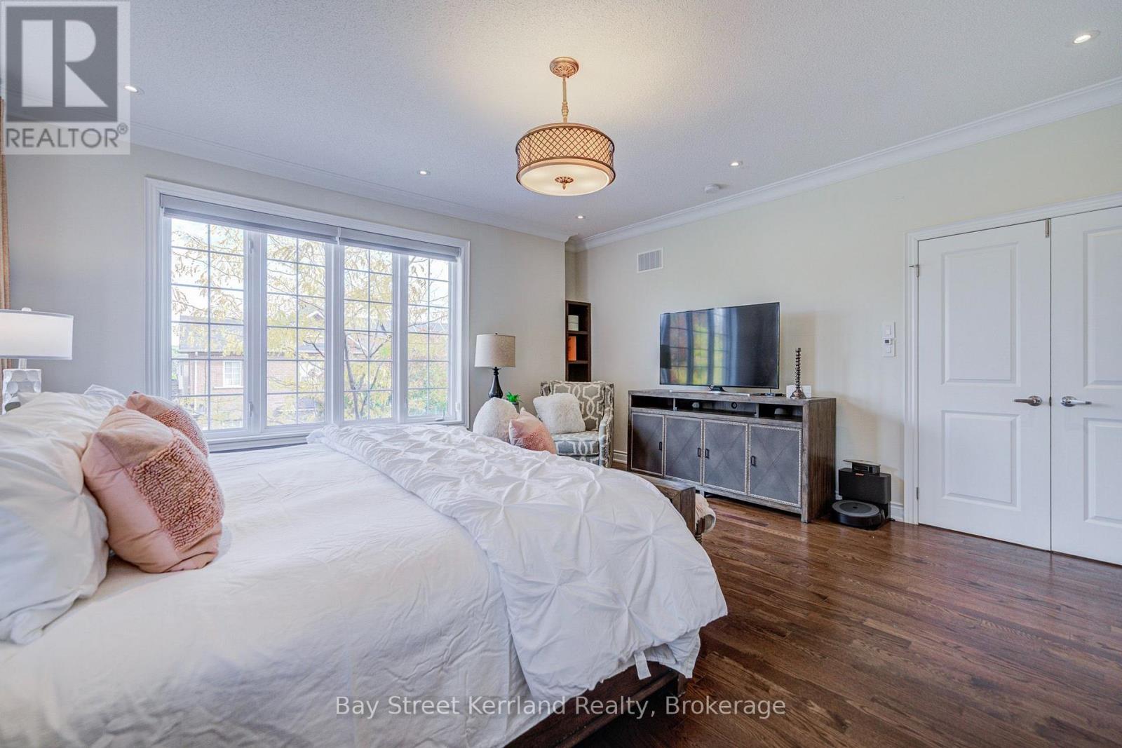 36 WILLOW HEIGHTS BOULEVARD - 21