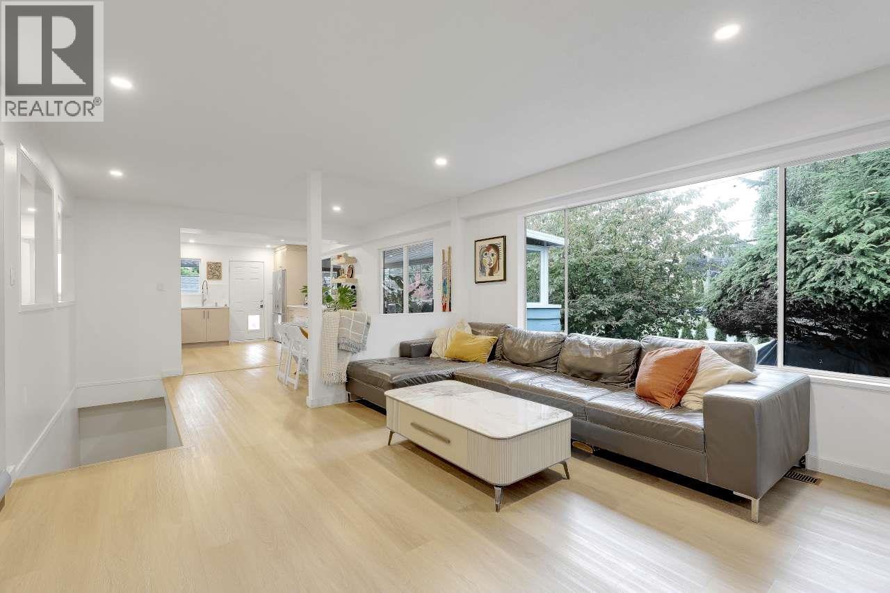 5517 18TH AVENUE, Tsawwassen