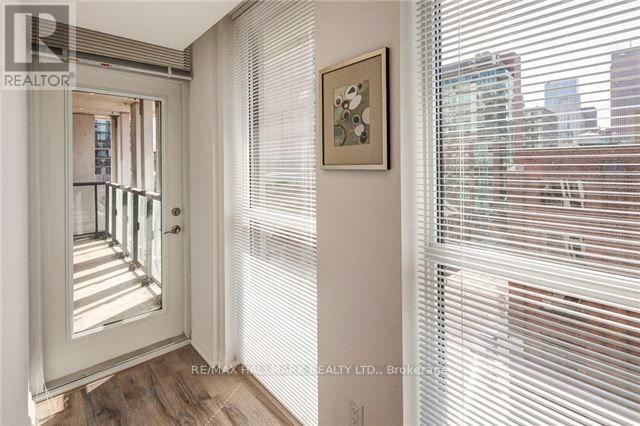 #206 400 ADELAIDE STREET E - 14