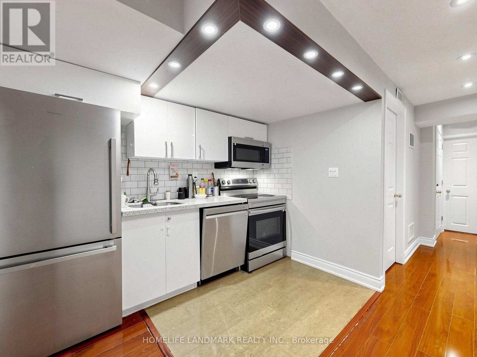 81 Vessel Crescent, Toronto, ON photo 28