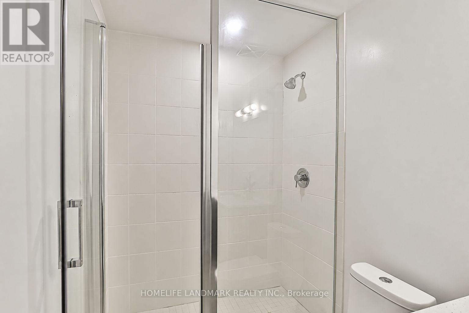 #210 10 GATINEAU DRIVE - 25