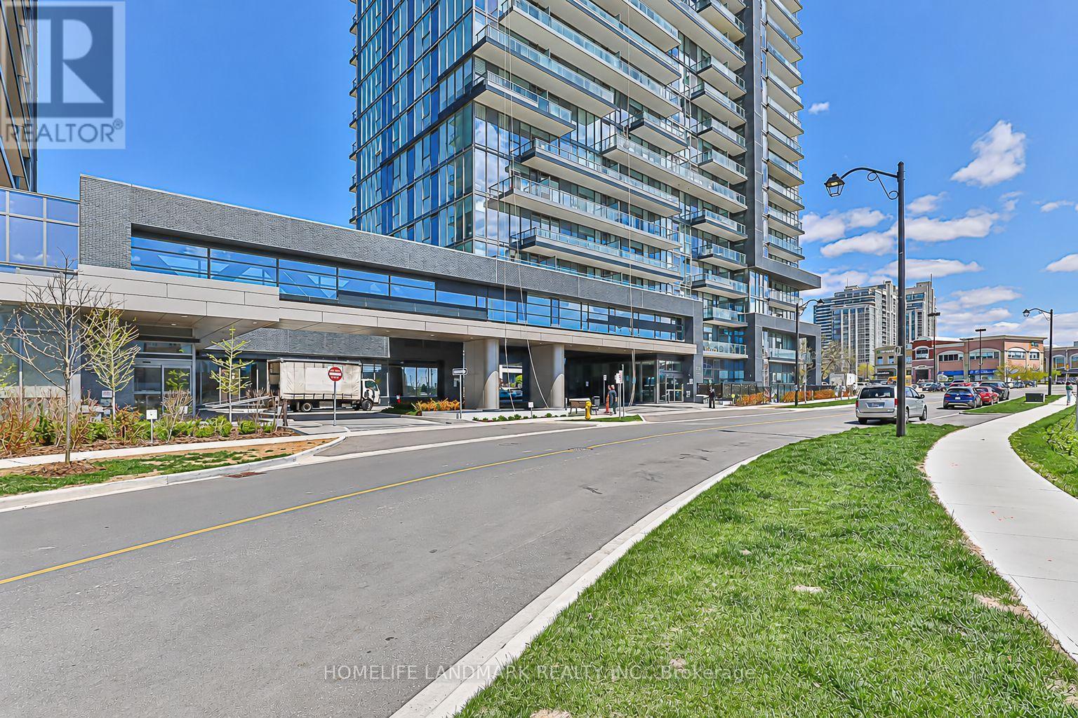 210- 10 Gatineau Drive, Vaughan, ON photo 32