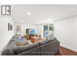 17083 Warden Avenue, Whitchurch Stouffville, ON L4A2W1 Photo 15