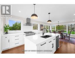 Family room - 17083 Warden Avenue, Whitchurch Stouffville, ON L4A2W1 Photo 7