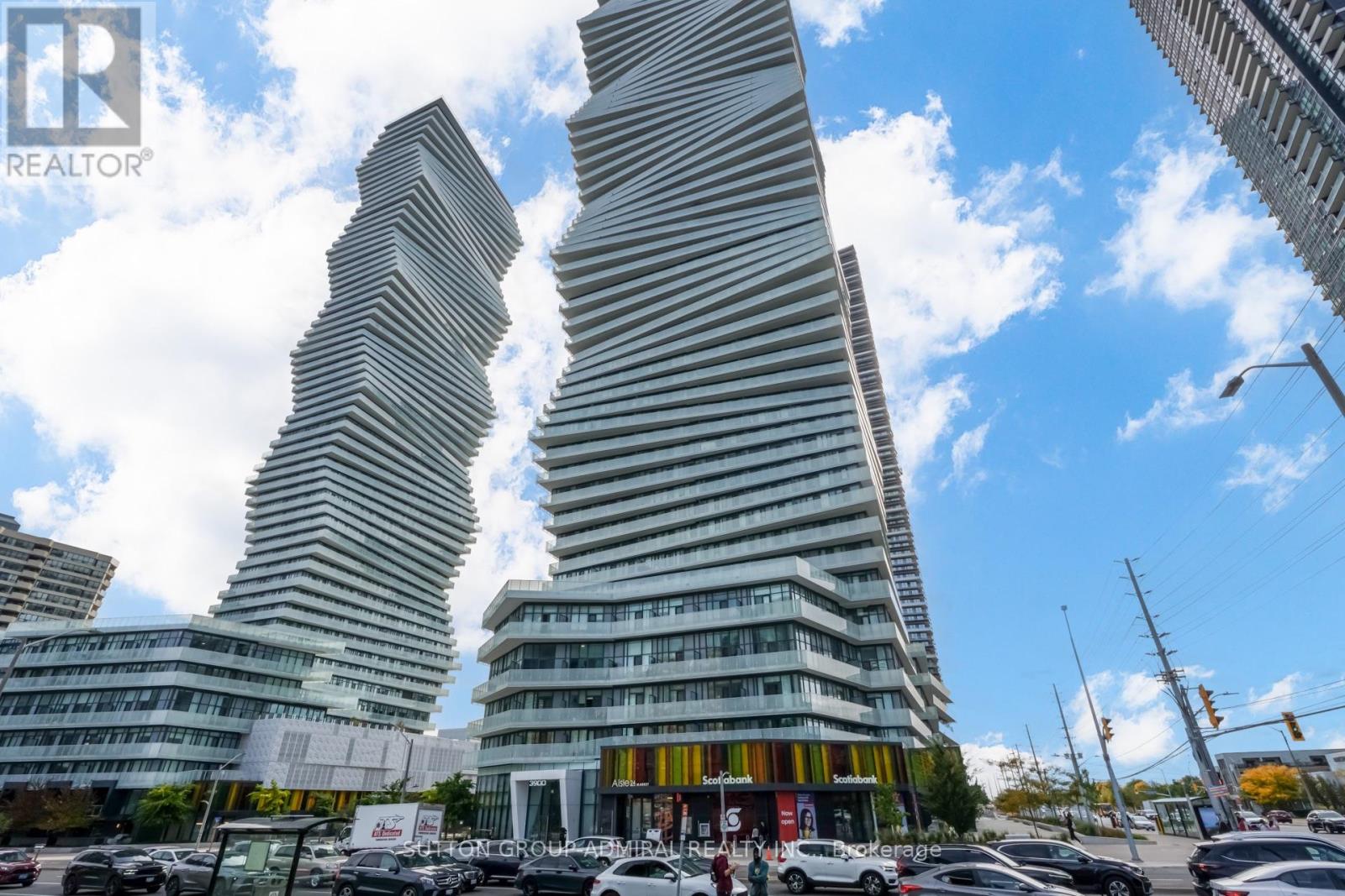 2401- 3900 Confederation Parkway, Mississauga, ON