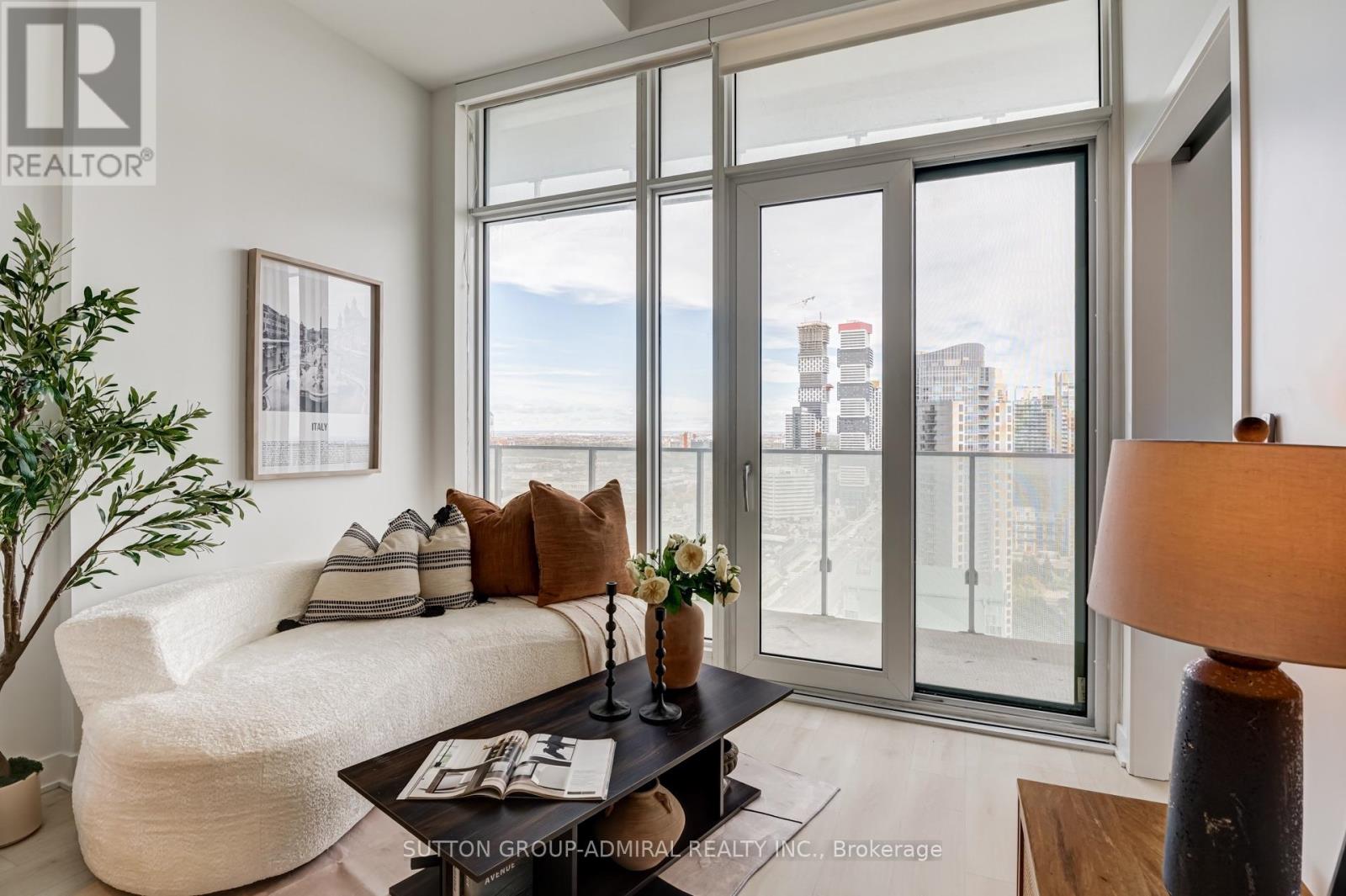 2401- 3900 Confederation Parkway, Mississauga, ON photo 11