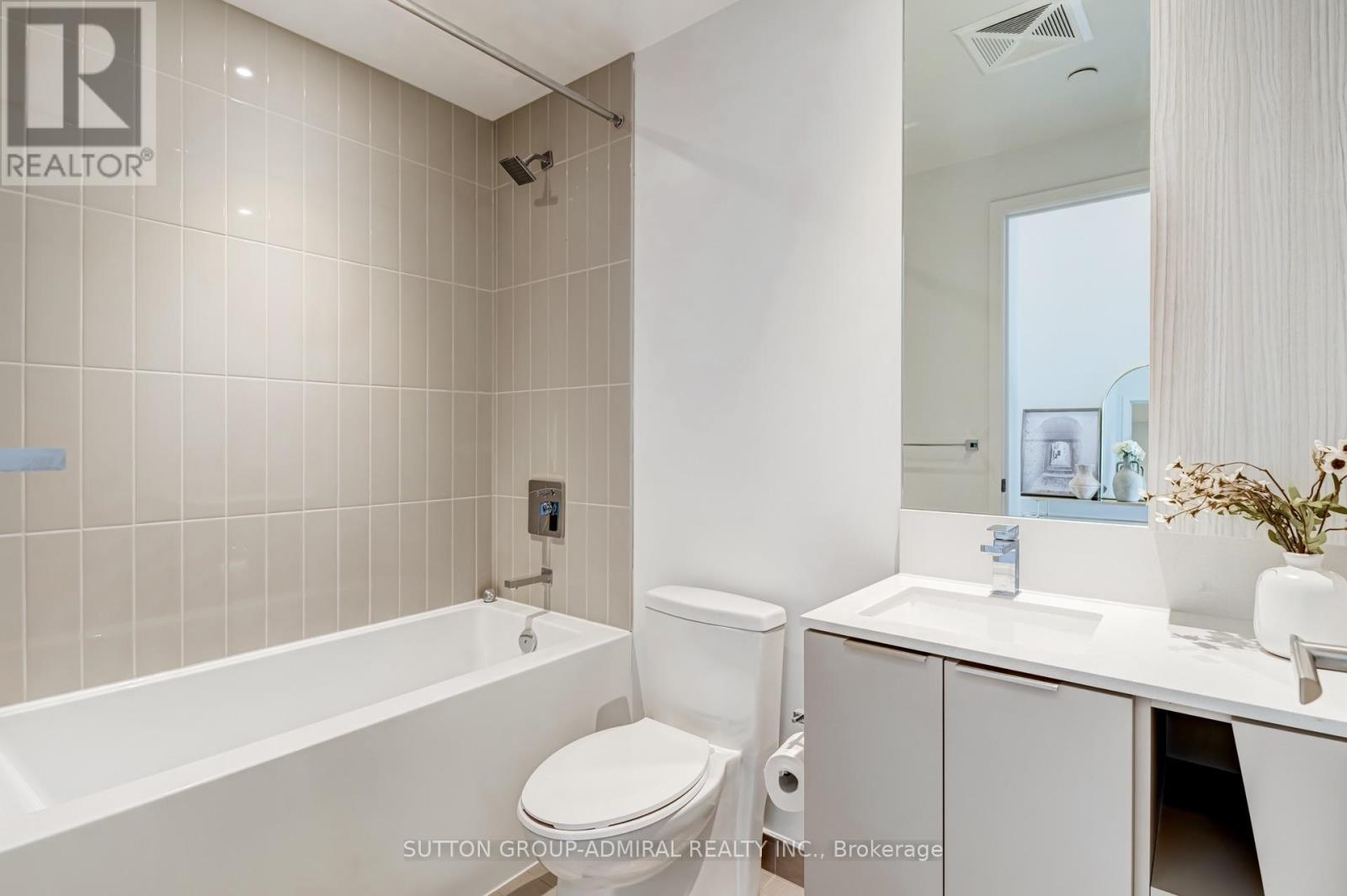 2401- 3900 Confederation Parkway, Mississauga, ON photo 18
