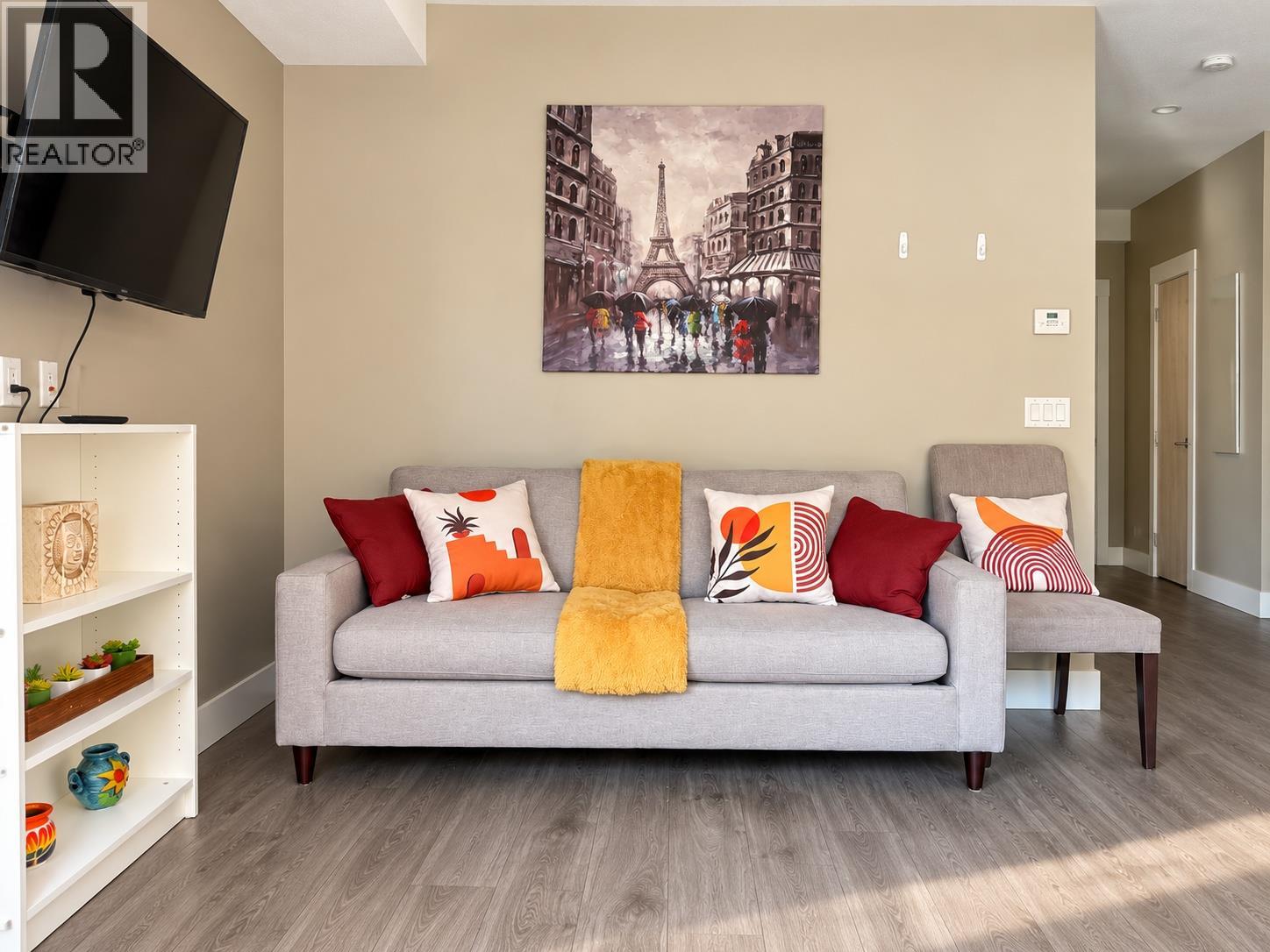 435 925 Leon Avenue, Kelowna
