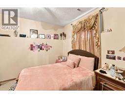 2709 Signal Hill Bay Sw, Calgary, AB T3H2L5 Photo 19