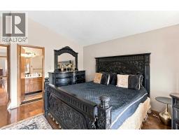 2709 Signal Hill Bay Sw, Calgary, AB T3H2L5 Photo 15