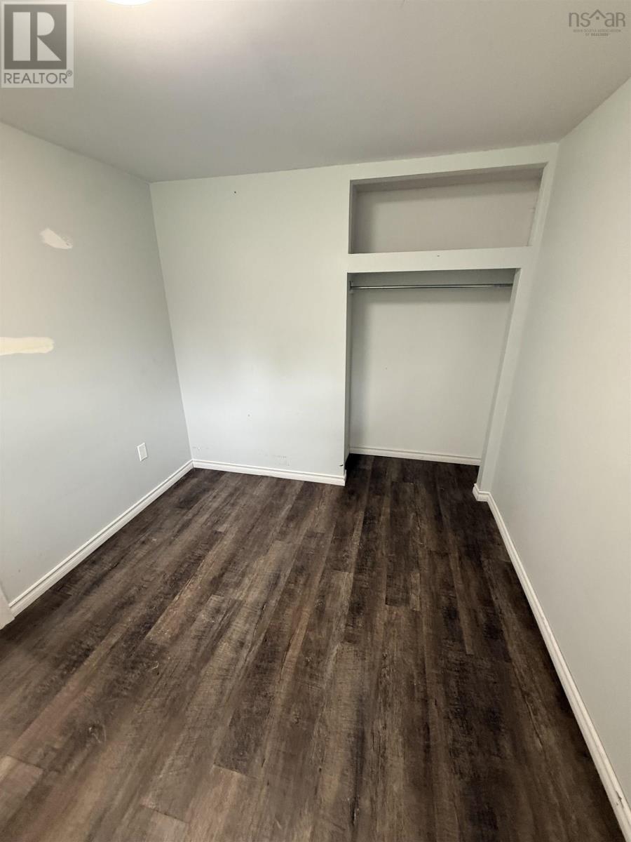 2821 Point Edward Highway - 23