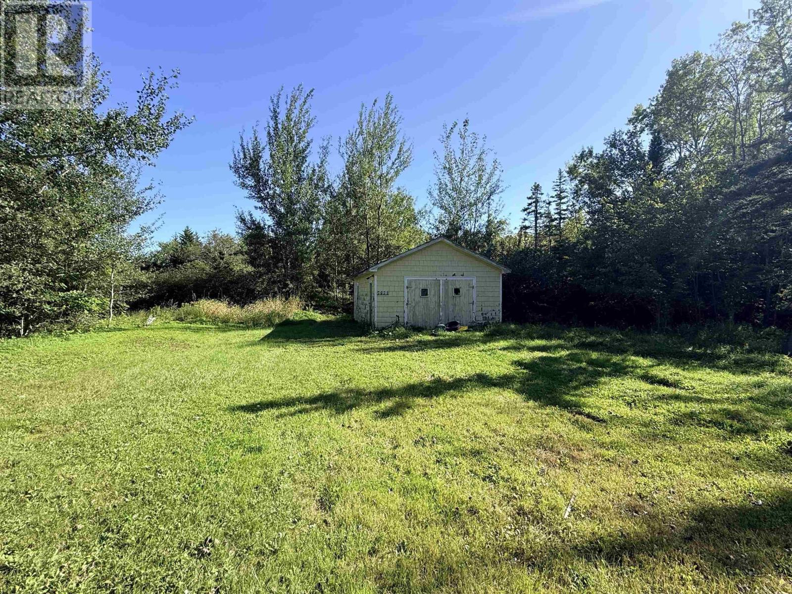 2821 Point Edward Highway - 28