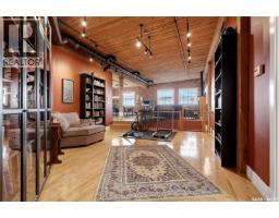 Family room - 506 1275 Broad Street, Regina, SK S4R1Y2 Photo 8
