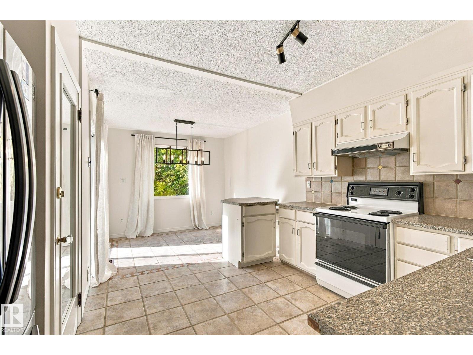 11718 129 ST NW - 11