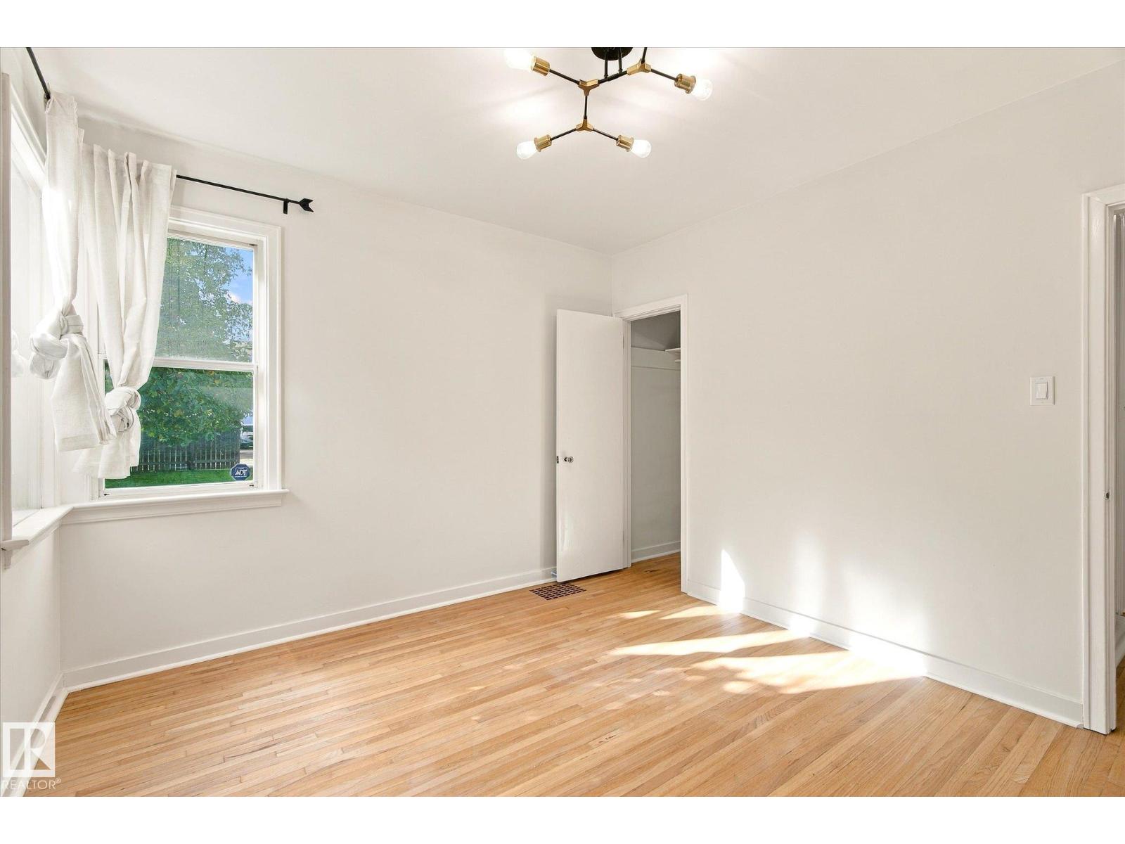 11718 129 ST NW - Image 15