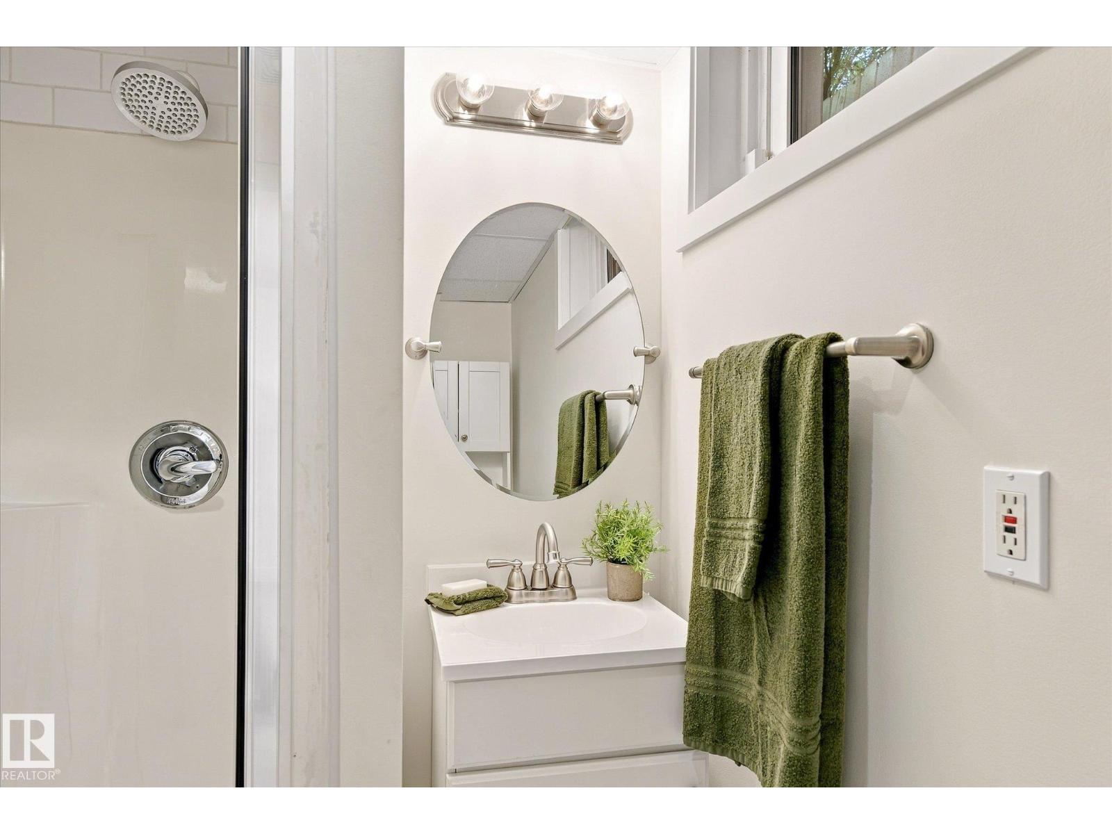 11718 129 ST NW - 25