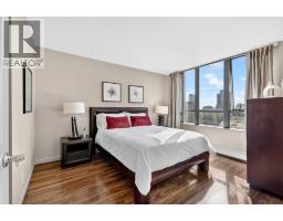 2001, 650 10 Street SW - photo 22