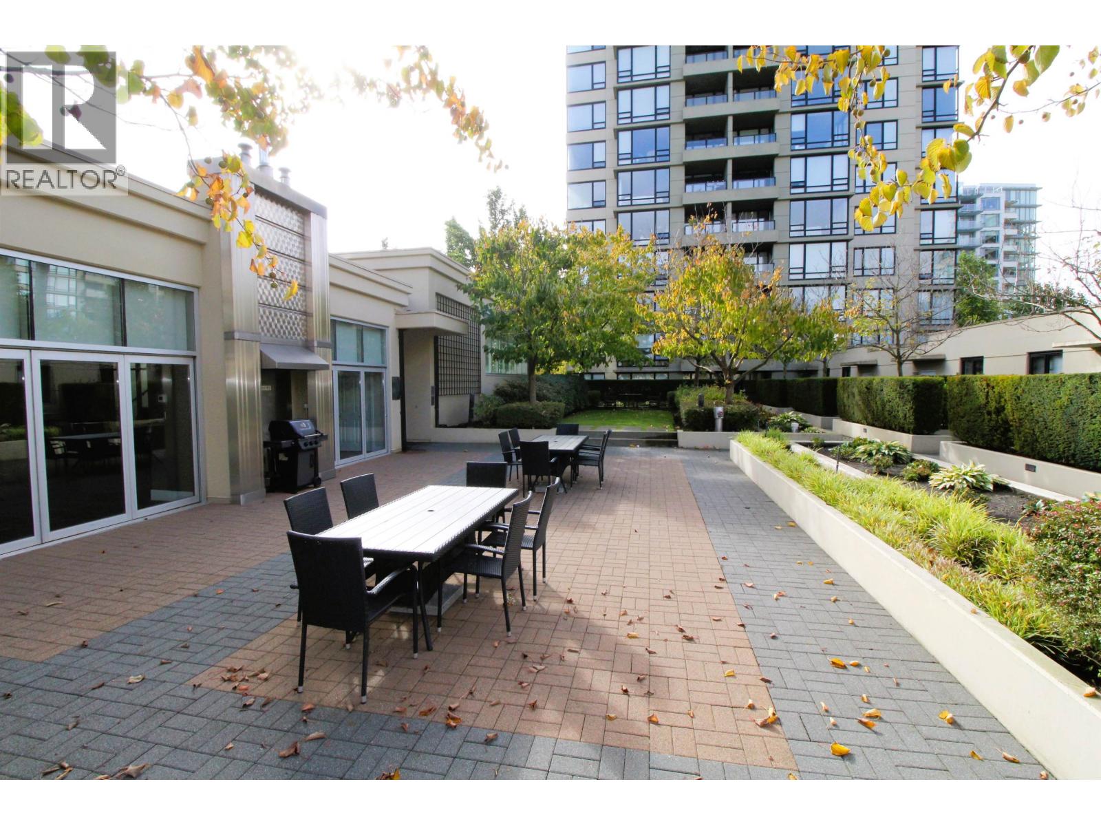 Photo of 1106 9133 HEMLOCK DRIVE 25
