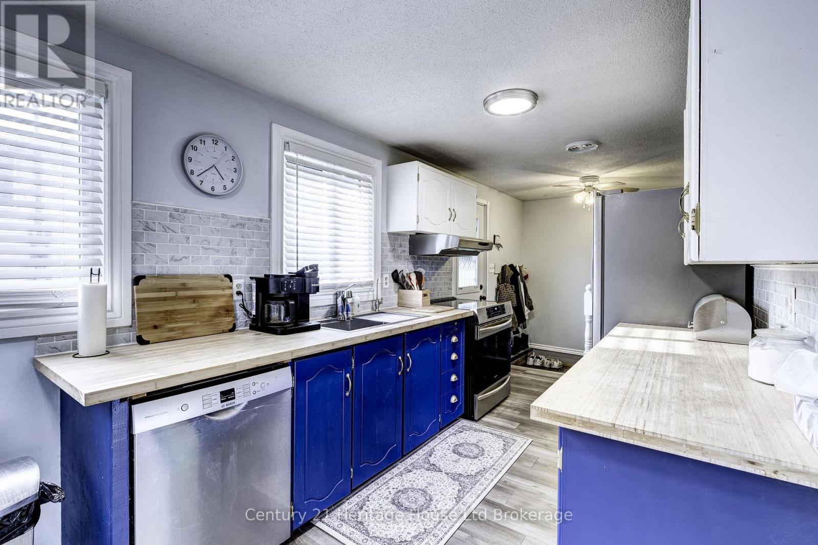 124 INNES STREET - 14