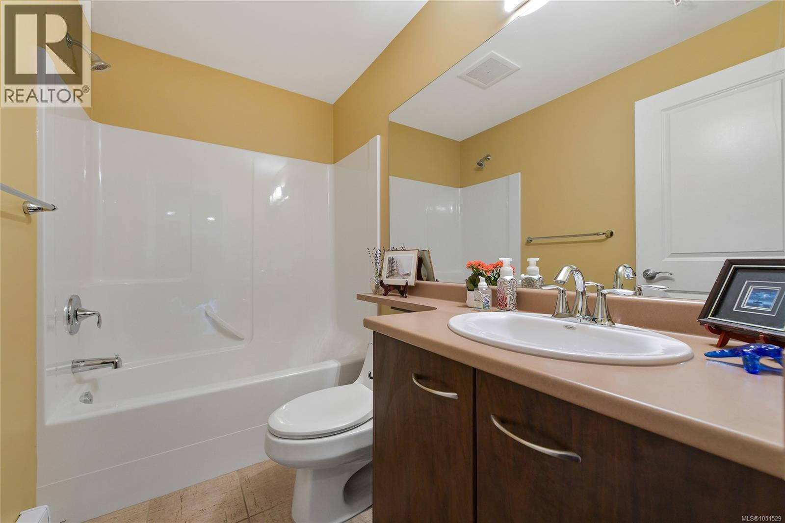 #204 125 ALDERSMITH Pl - 27