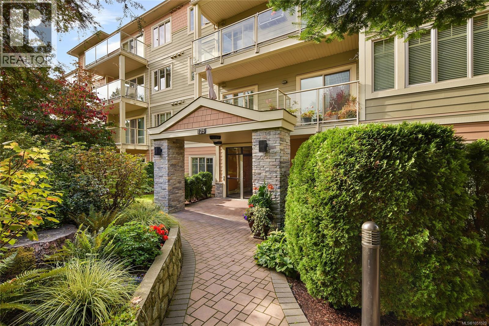 #204 125 ALDERSMITH Pl - 32