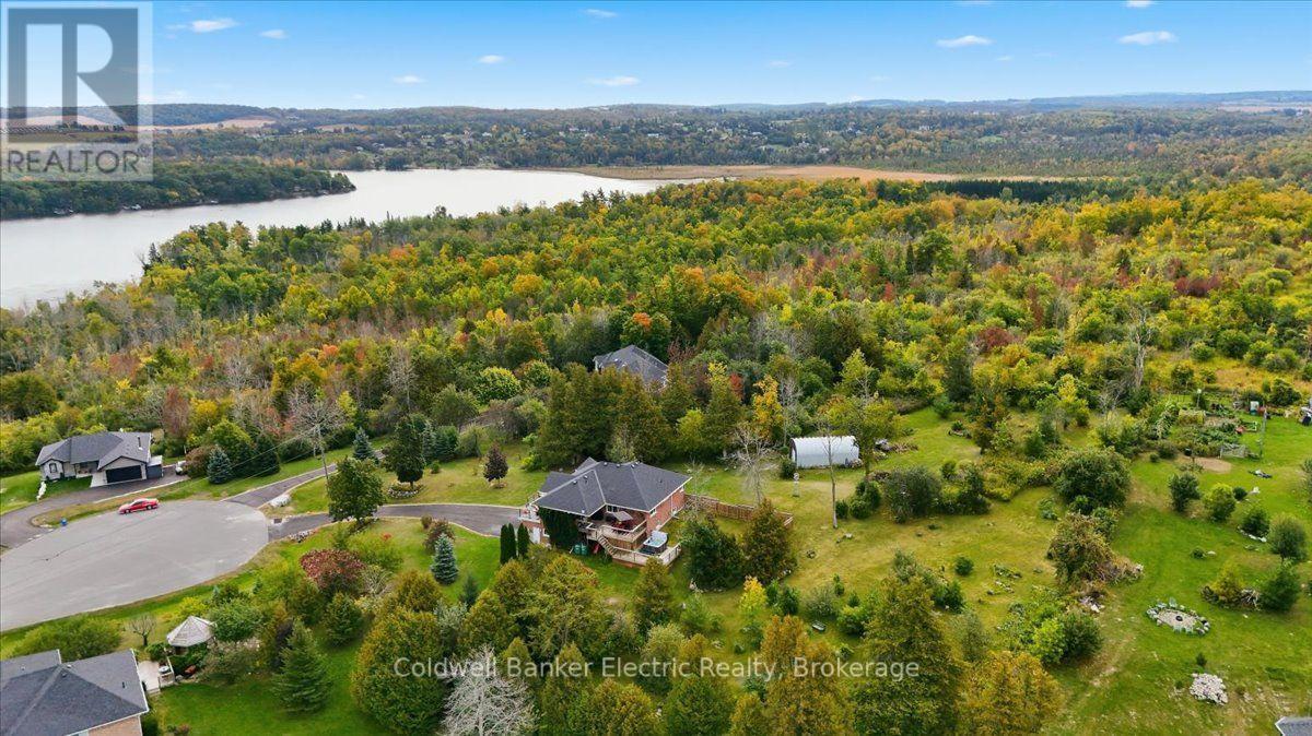 102 HAMPTON CRESCENT - Image 48