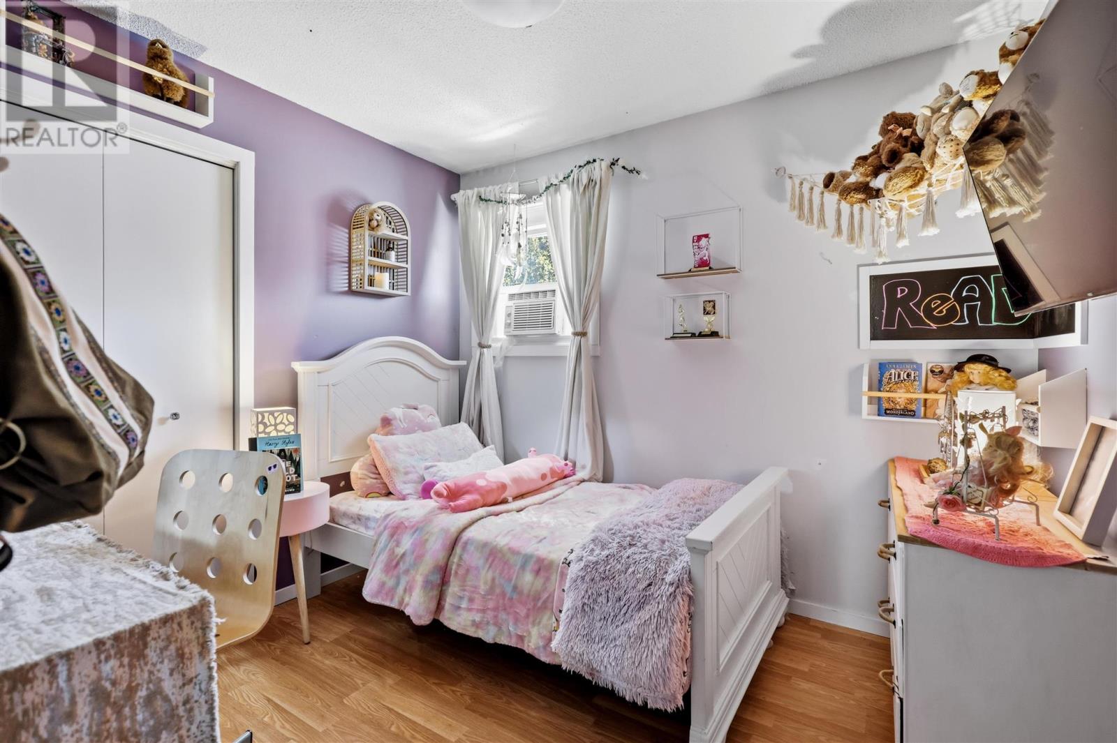 15 Sutton PL - Image 14