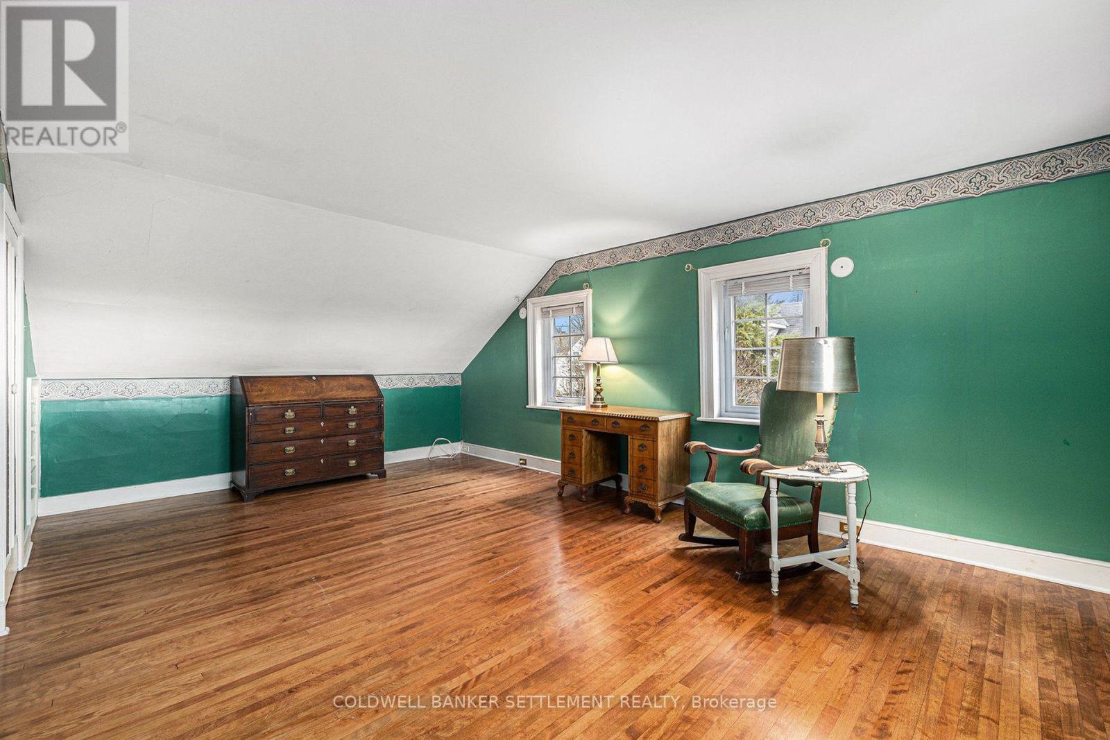 68 WILSON STREET W - 31