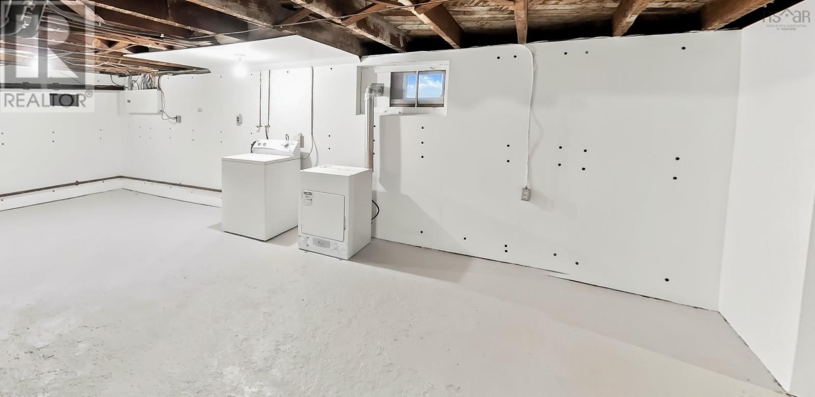 6366 Berlin Street - Image 36