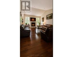 1361 Rimkey Crescent, Severn, ON L3V0E9 Photo 20