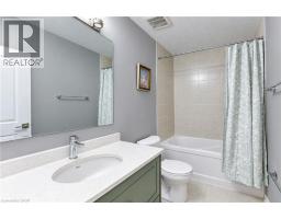 15 Benninger Drive, Kitchener, ON N2E0J4 Photo 26