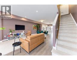 4pc Bathroom - 15 Benninger Drive, Kitchener, ON N2E0J4 Photo 7