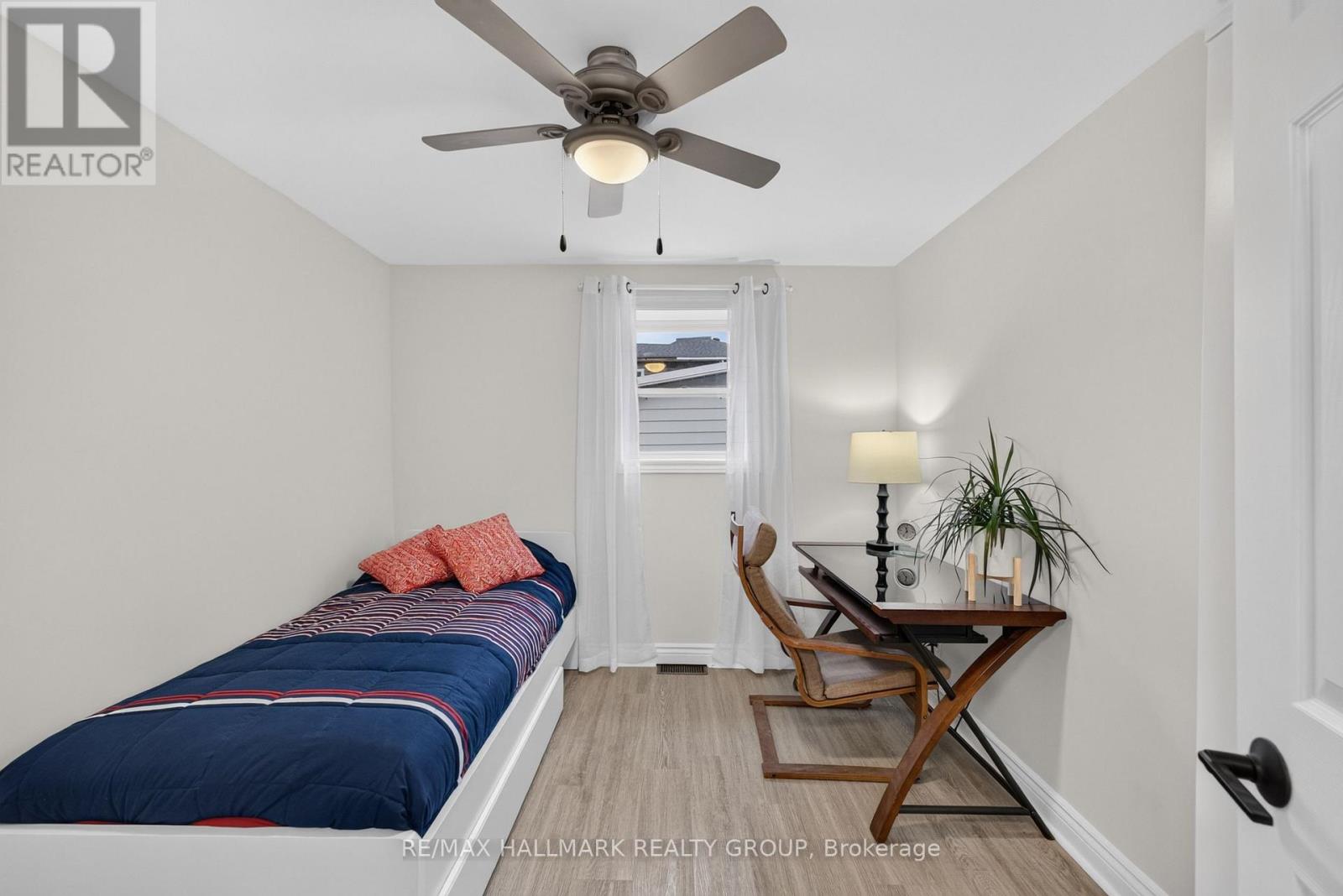 241 LEWIS STREET E - Image 18