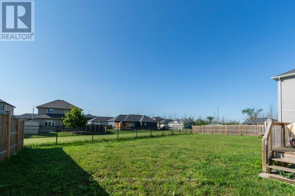 7 Cottonwood Drive, Belleville, ON photo 32