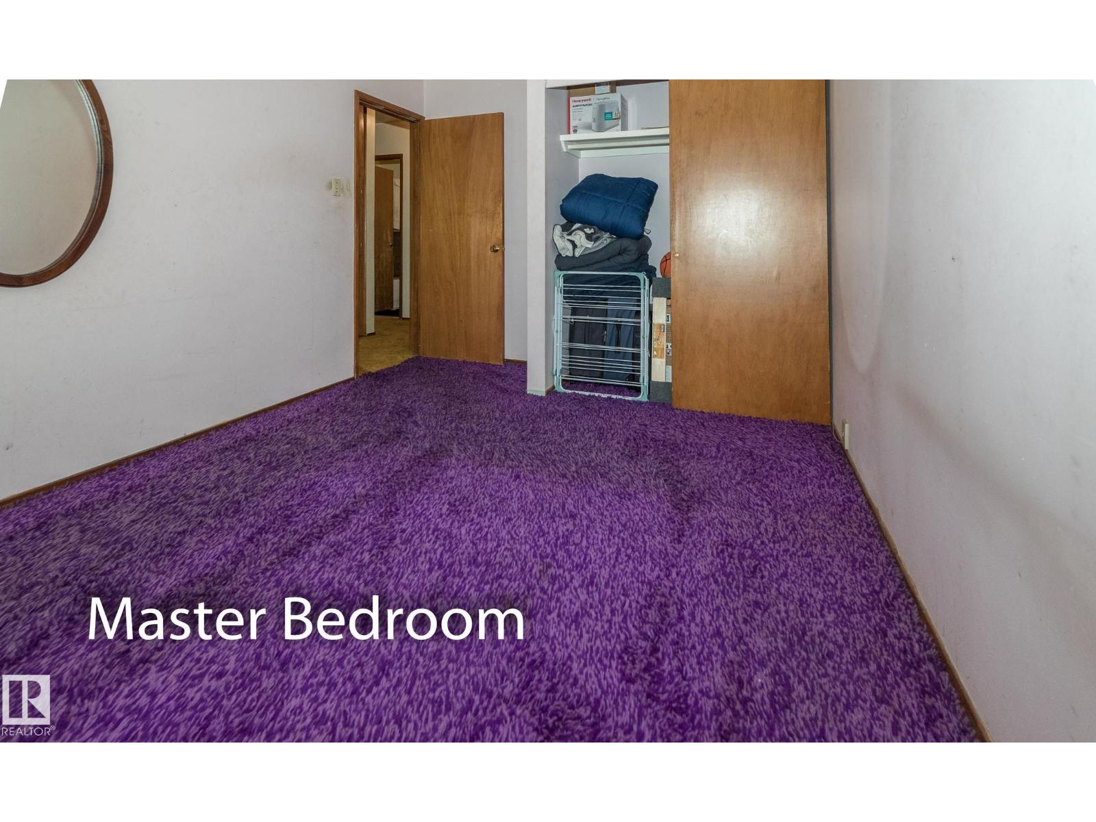 10512 55 Avenue NW, Pleasantview (Edmonton) — photo 15 of 30: Property photo